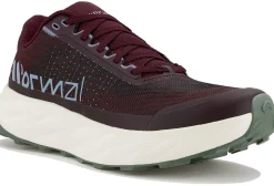 Femme NNormal Trail^Kjerag 02 femme